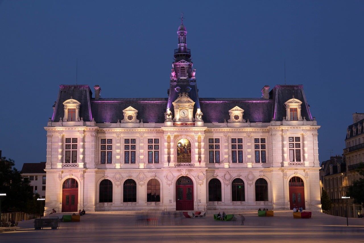 Hôte de Ville Poitiers